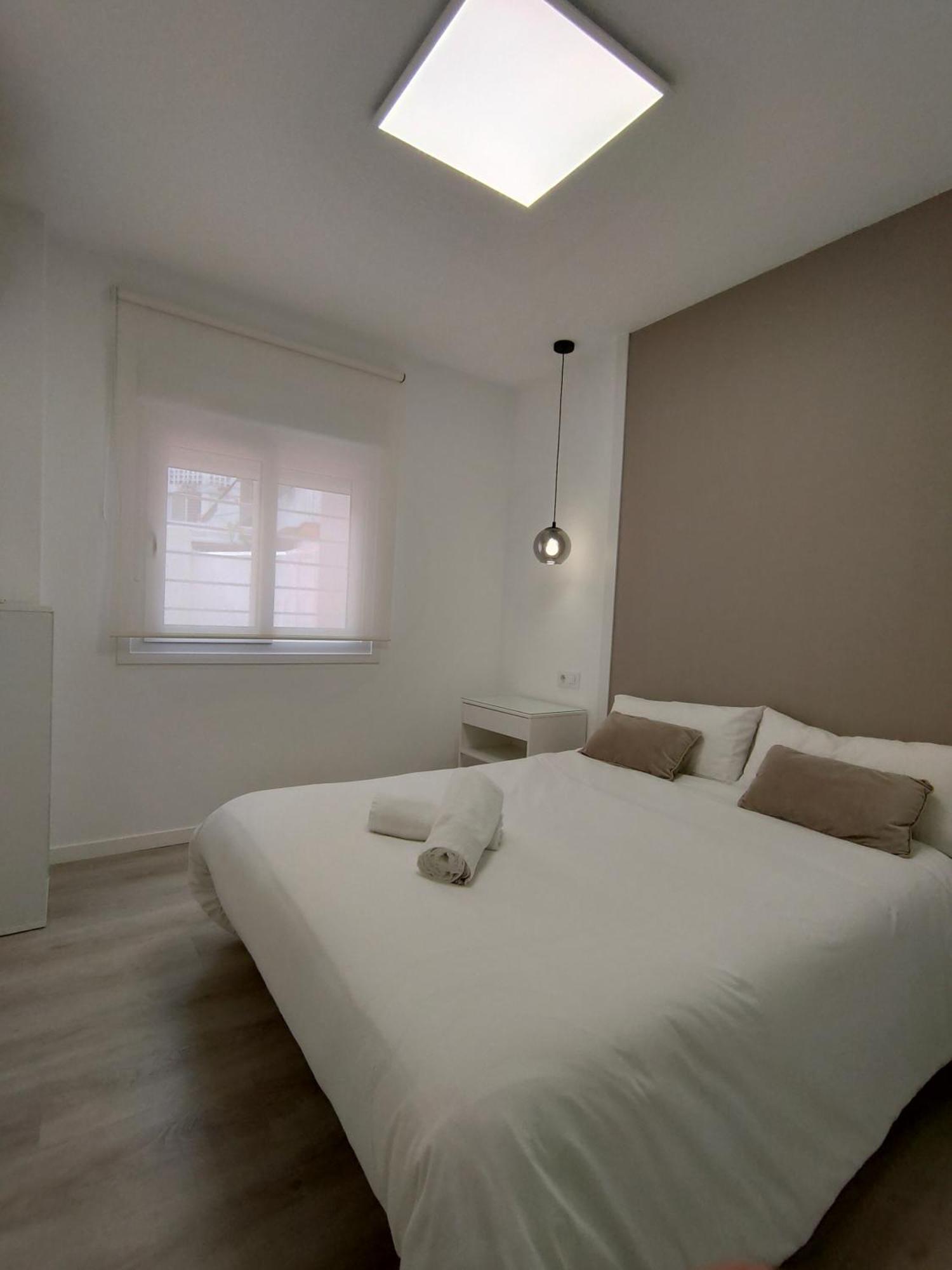 Casa Mallen, Con Amplia Terraza, En El Barrio De Nervion Sewilla Zewnętrze zdjęcie