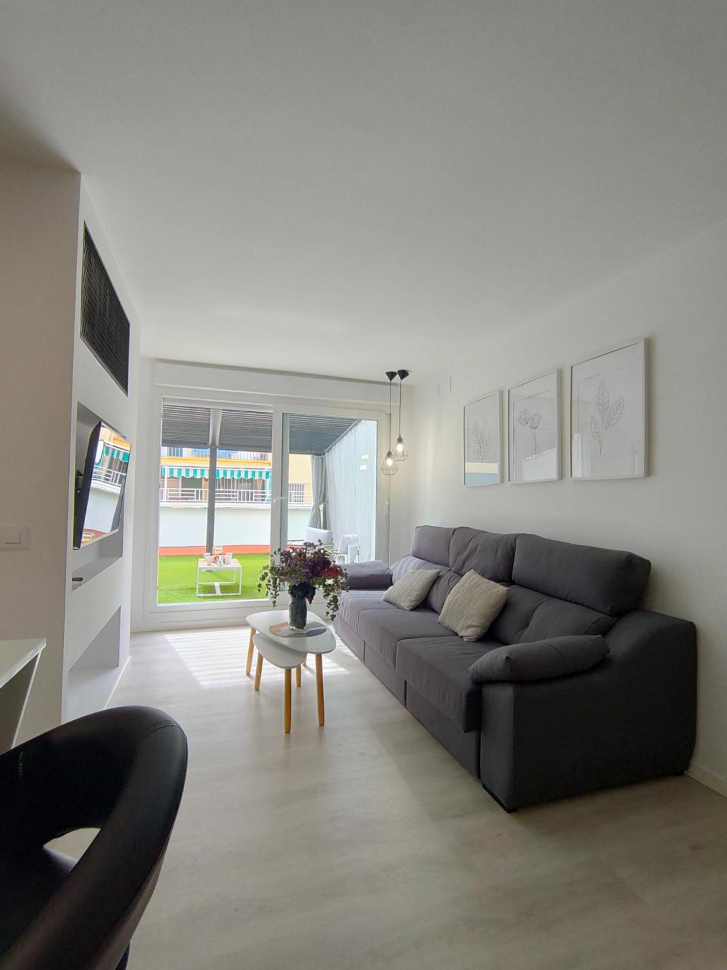 Casa Mallen, Con Amplia Terraza, En El Barrio De Nervion Sewilla Zewnętrze zdjęcie