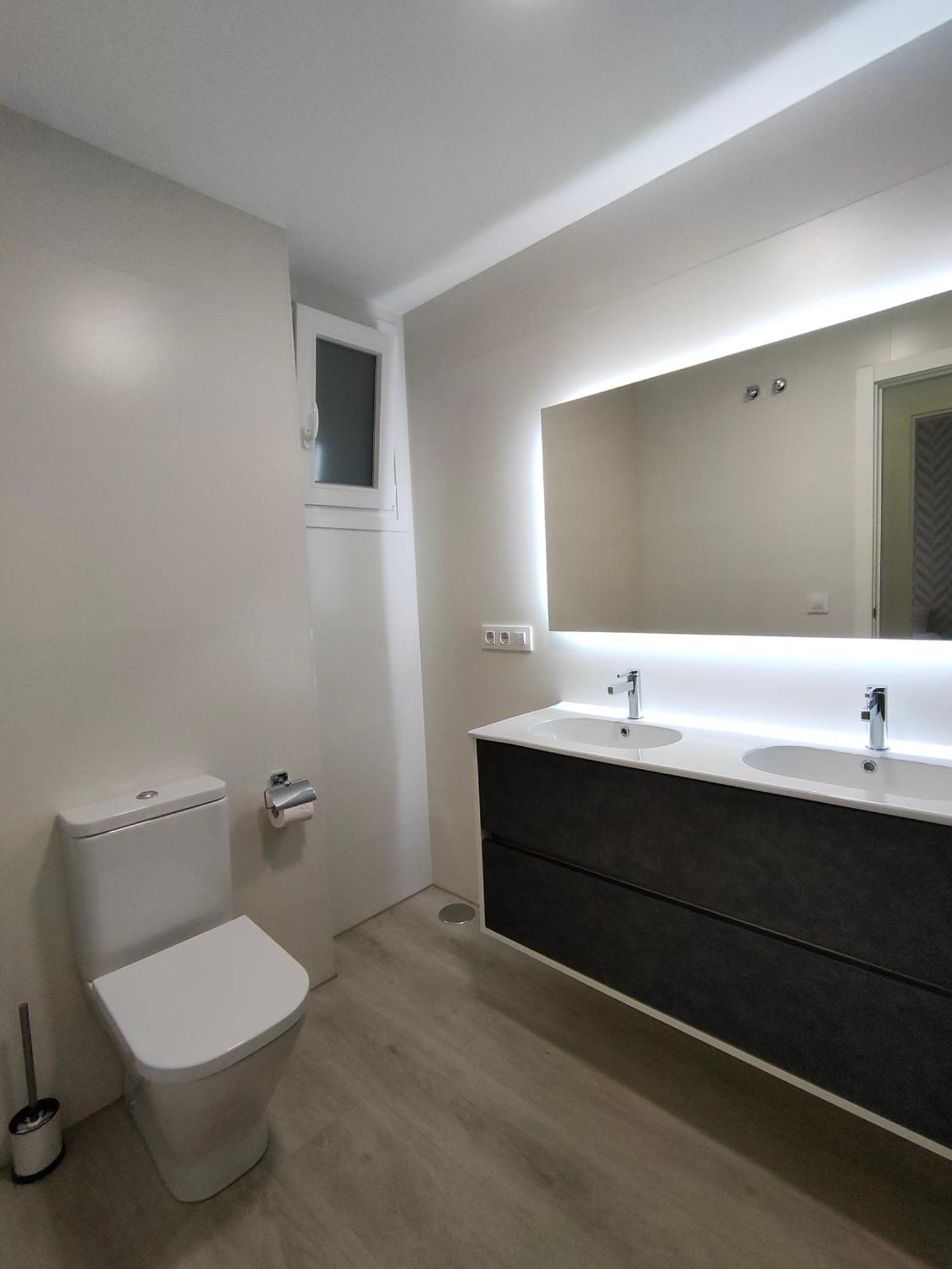 Casa Mallen, Con Amplia Terraza, En El Barrio De Nervion Sewilla Zewnętrze zdjęcie