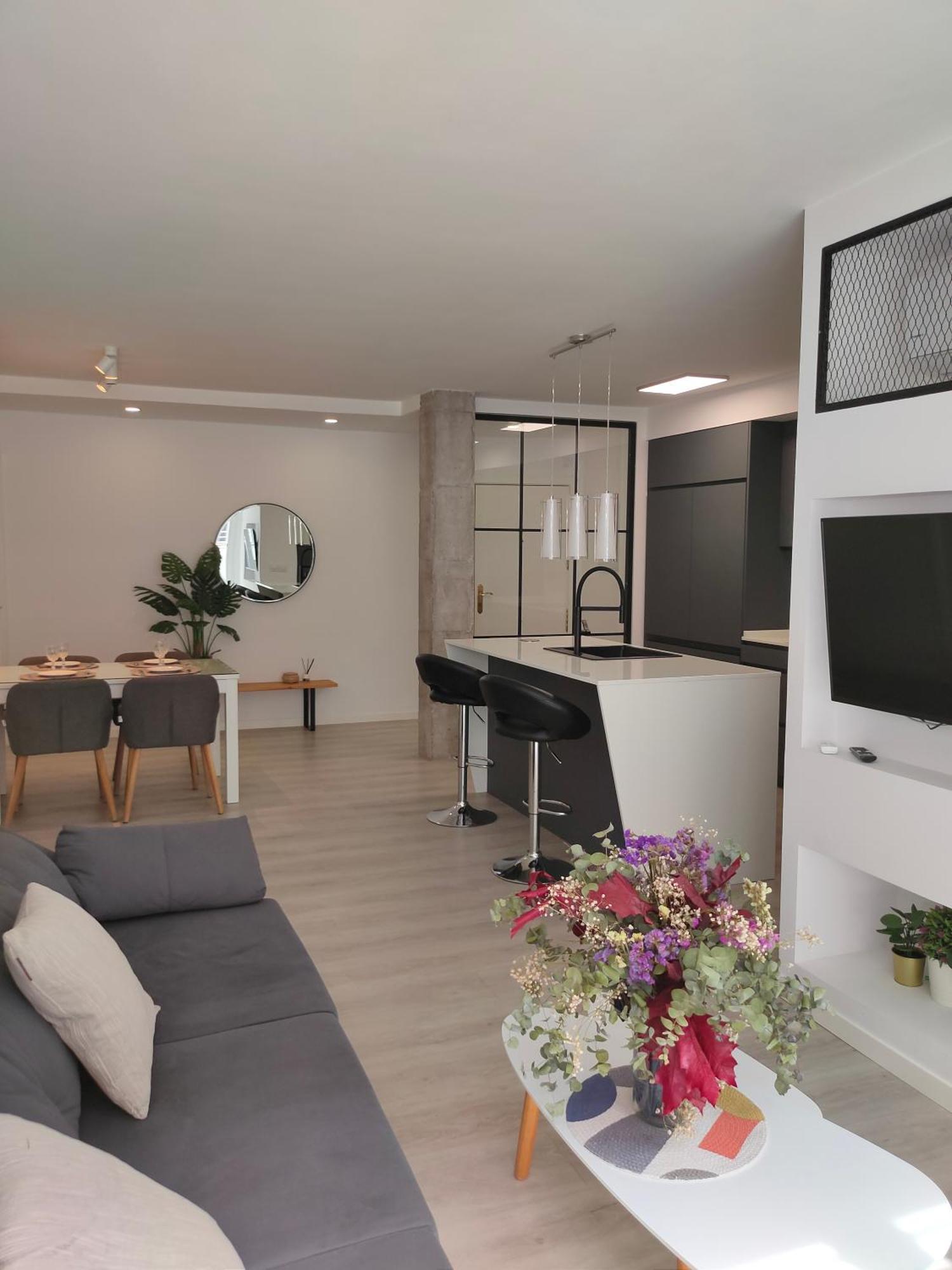 Casa Mallen, Con Amplia Terraza, En El Barrio De Nervion Sewilla Zewnętrze zdjęcie
